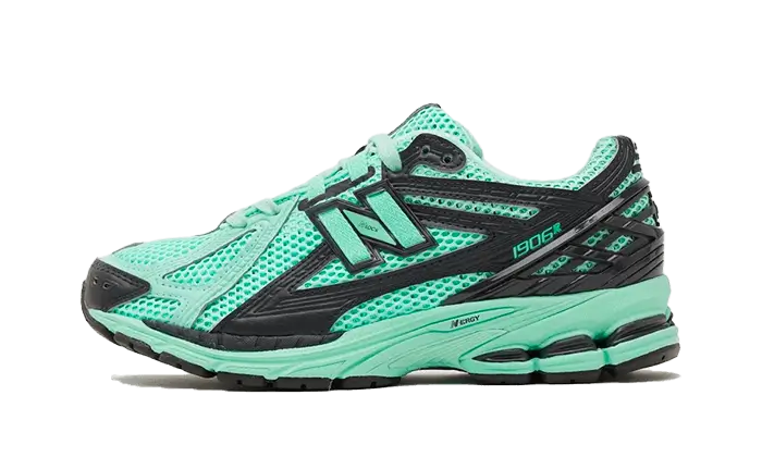 Size? x New Balance 1906R Green Black