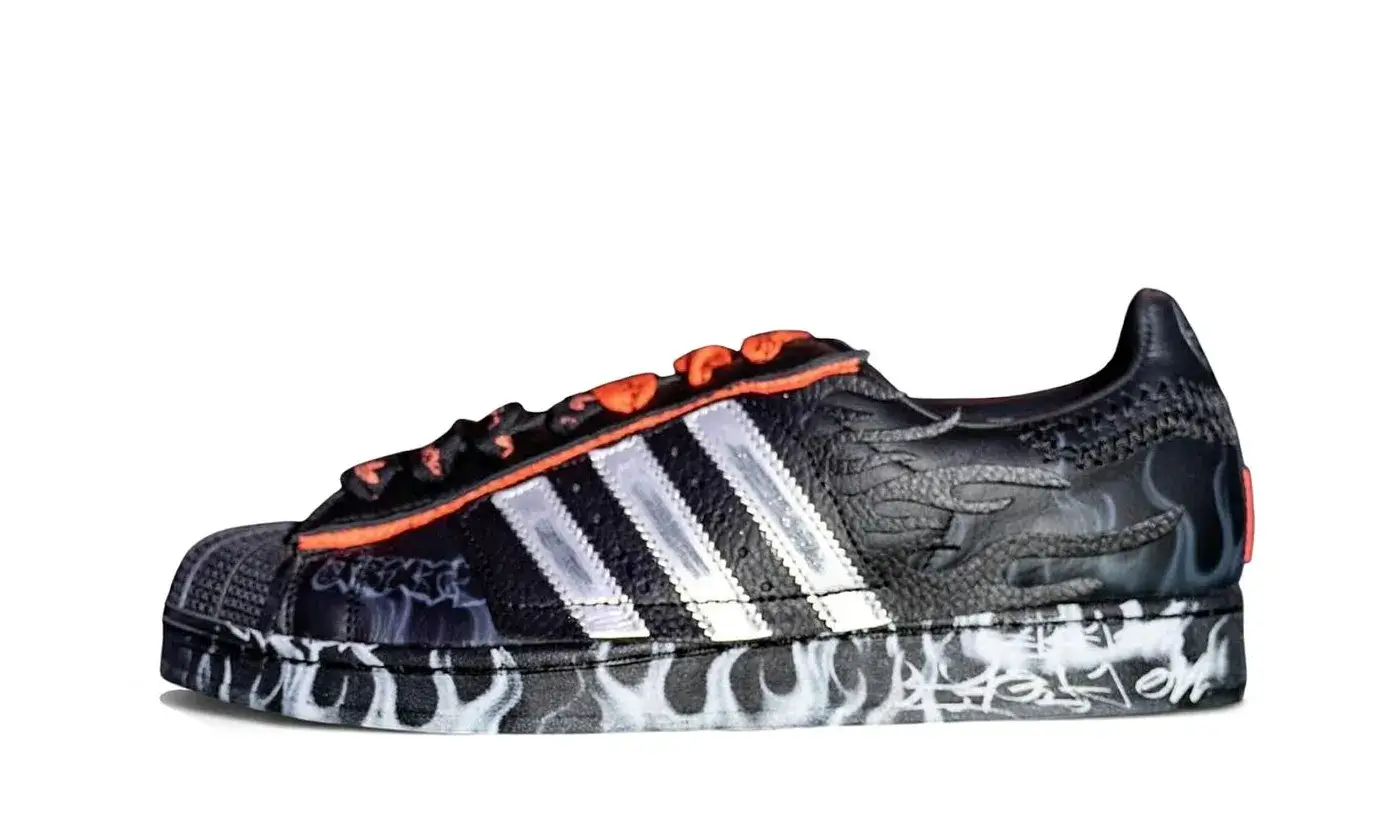 adidas Superstar Hellstar