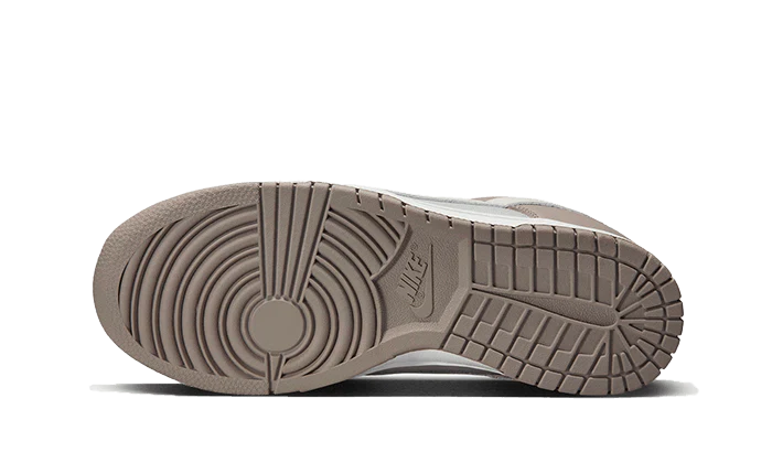 Nike Dunk Low Bone Beige - Image 3