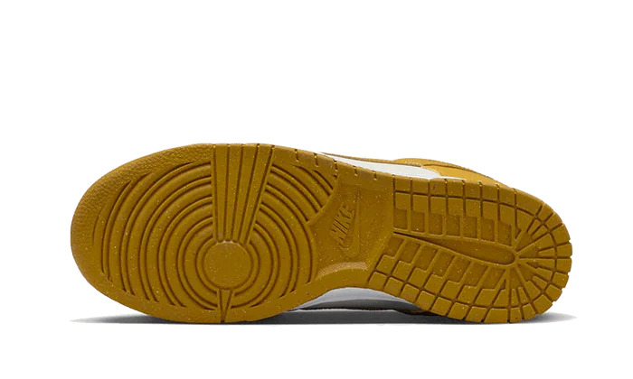 Nike Dunk Low Next Nature Light Curry - Image 3