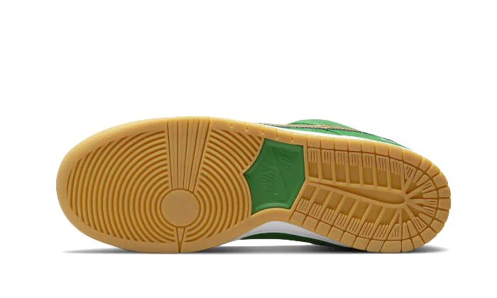 Nike SB Dunk Low Pro St. Patrick's Day (2022) - Image 3