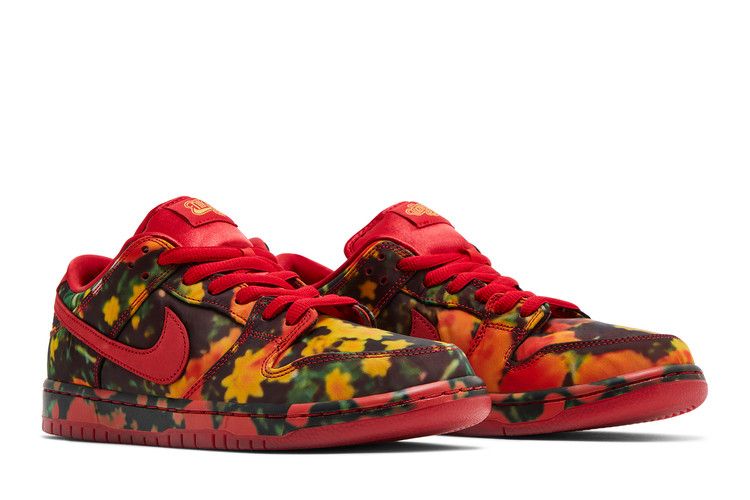 The Wizard of Oz x Nike SB Dunk Low Poppy Field - Image 2