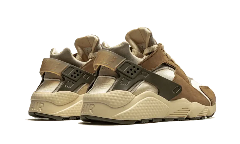 Stussy x Nike Air Huarache Desert Oak - Image 3